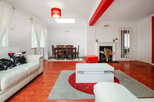 Photo 25- click for photo gallery